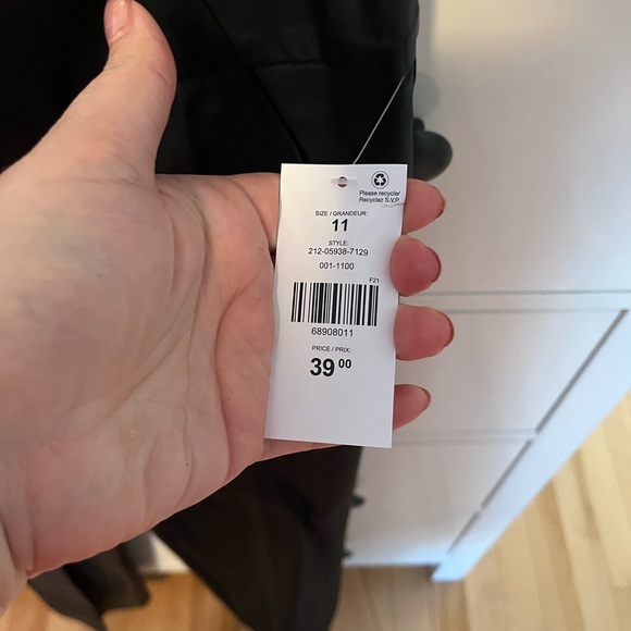 Brand new dress pants in size 11 - Picture 5 of 7